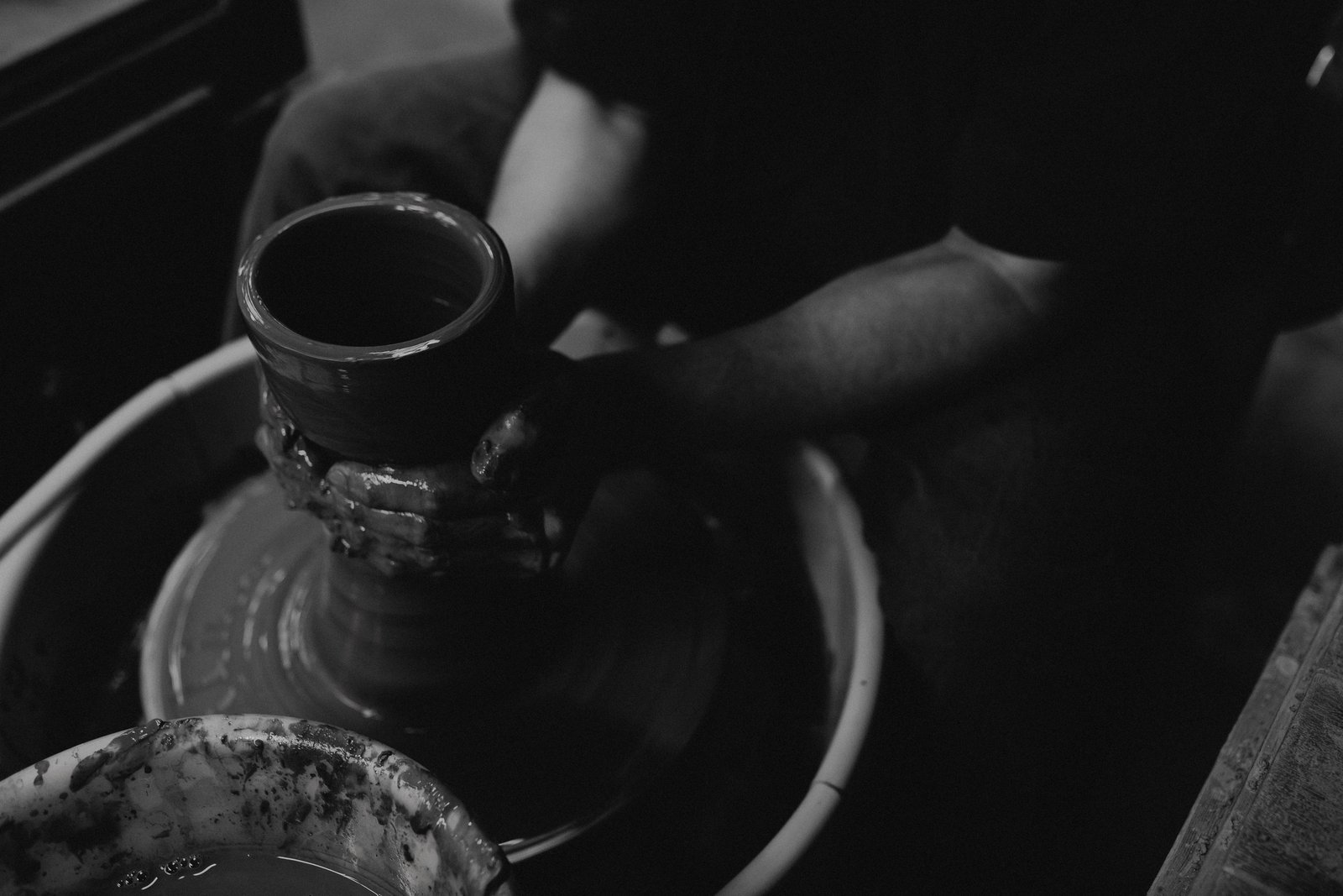 ろくろの上の備前焼